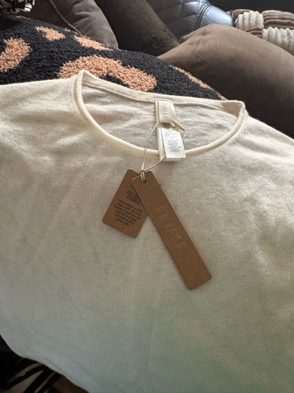 Skims featherweight cashmere Cream Lightweight Knit Top NWT size Small - Picture 8 of 8